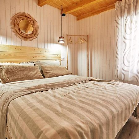Casa Montse. Apartamentos Turisticos Рибадео Экстерьер фото